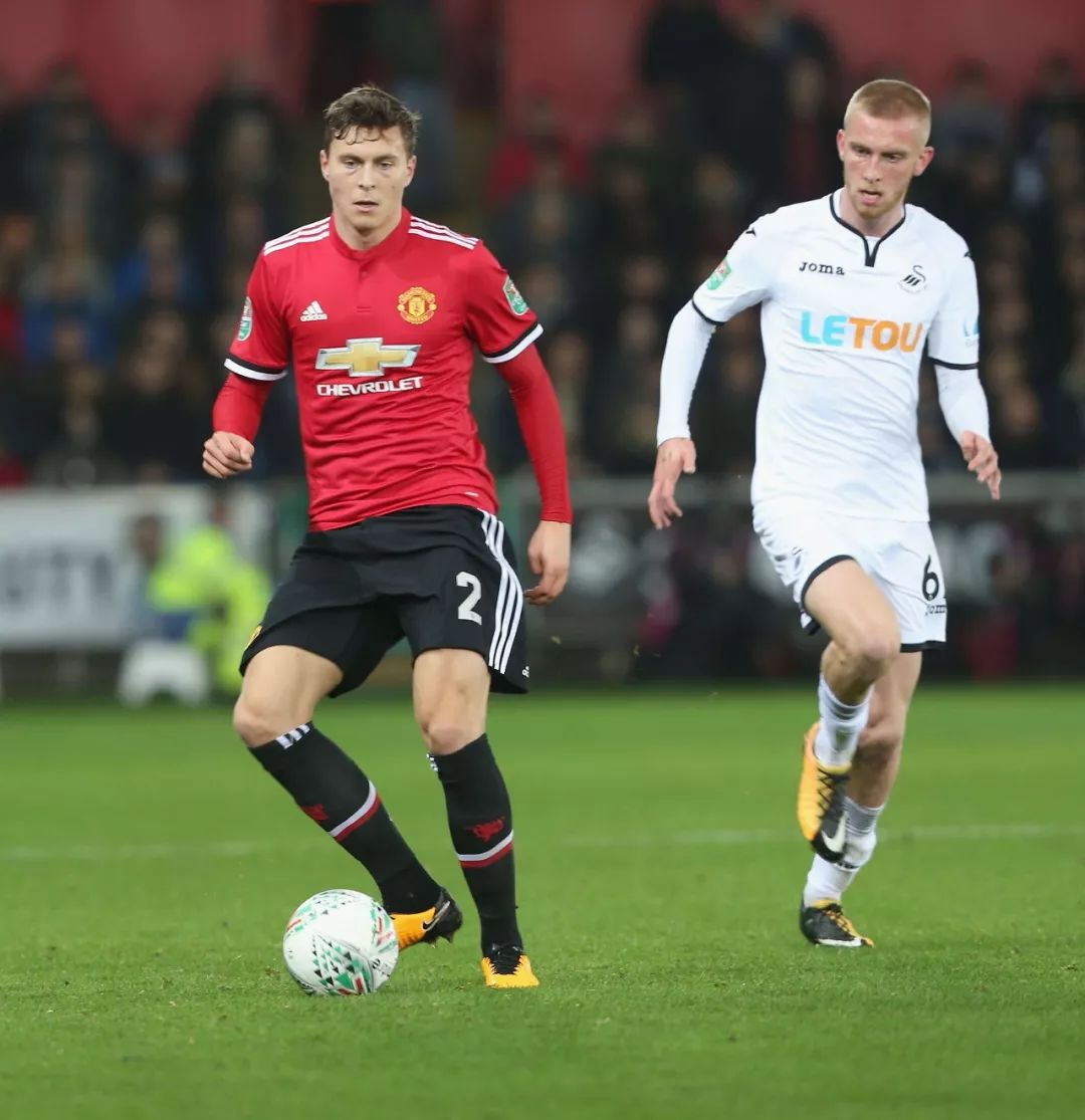 两队势均力 两队势均力